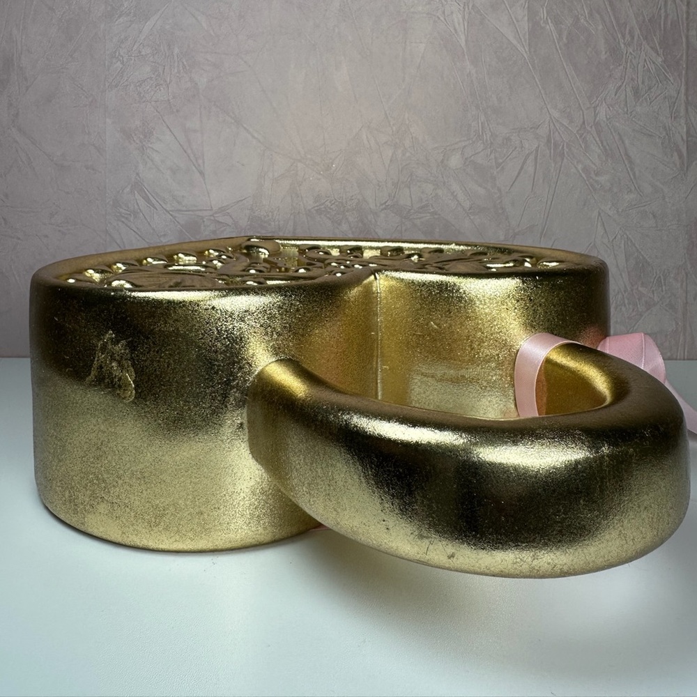 Heart-Shaped Decorative Padlock in Gold - Picture 13 of 16
